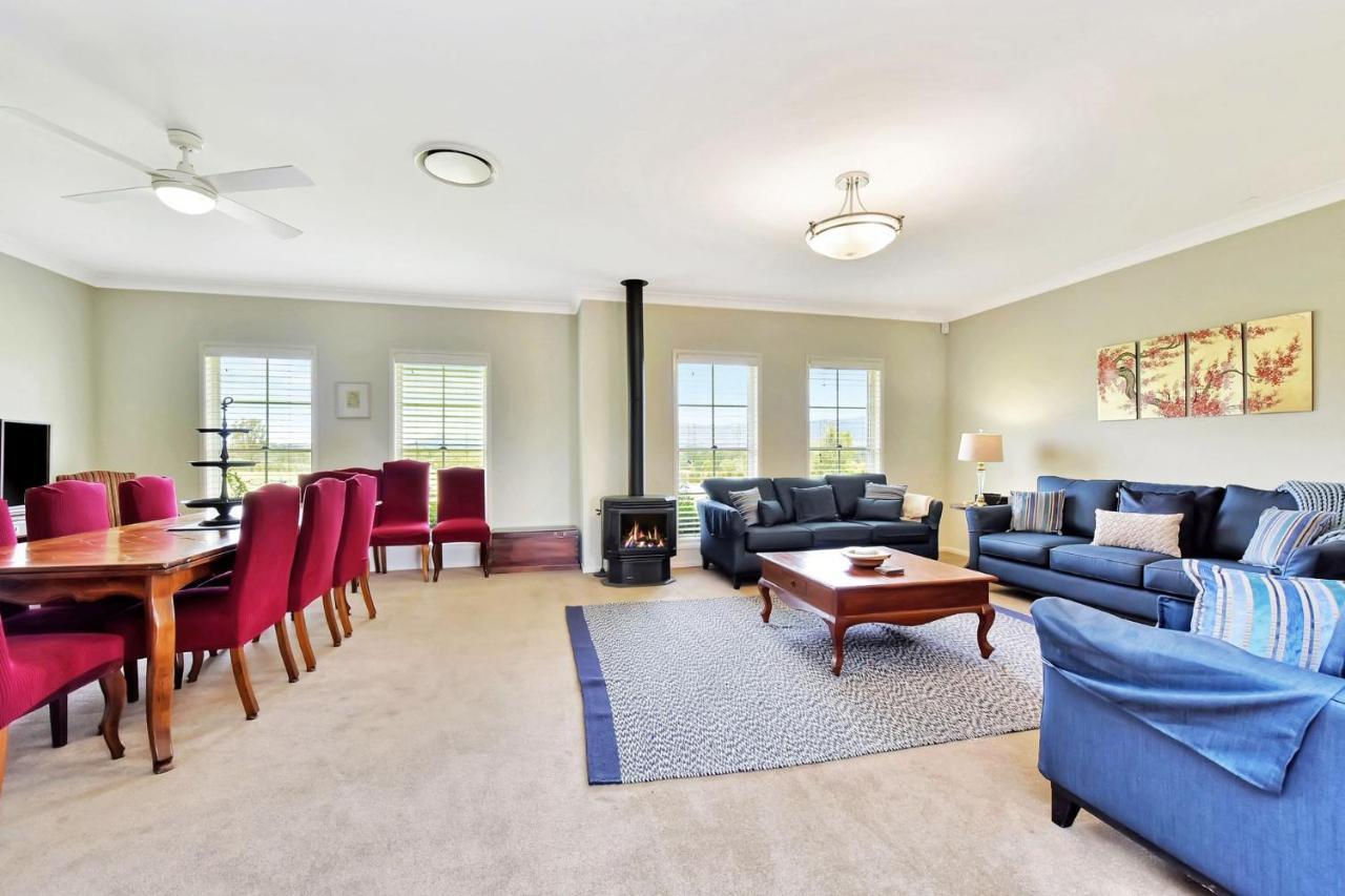 Silver Springs 6Br Luxury Homestead Rothbury Esterno foto