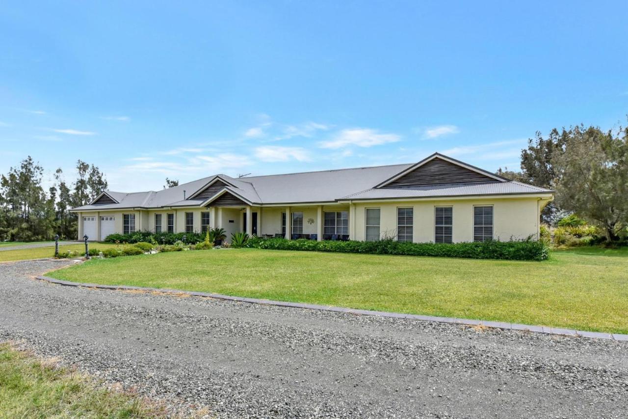 Silver Springs 6Br Luxury Homestead Rothbury Esterno foto