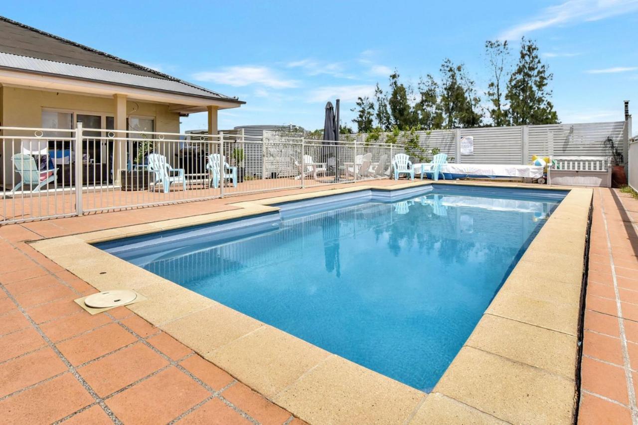 Silver Springs 6Br Luxury Homestead Rothbury Esterno foto