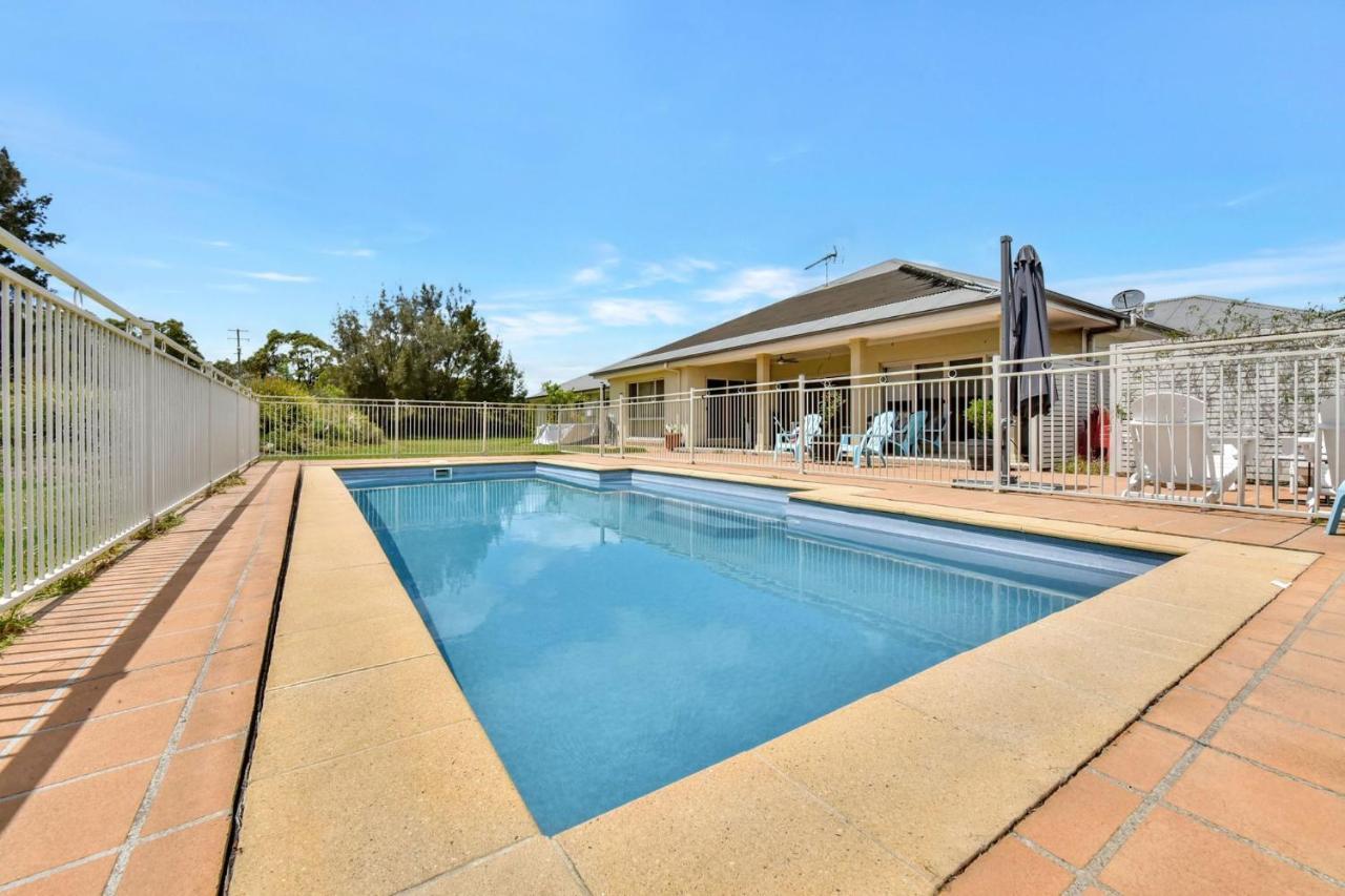 Silver Springs 6Br Luxury Homestead Rothbury Esterno foto