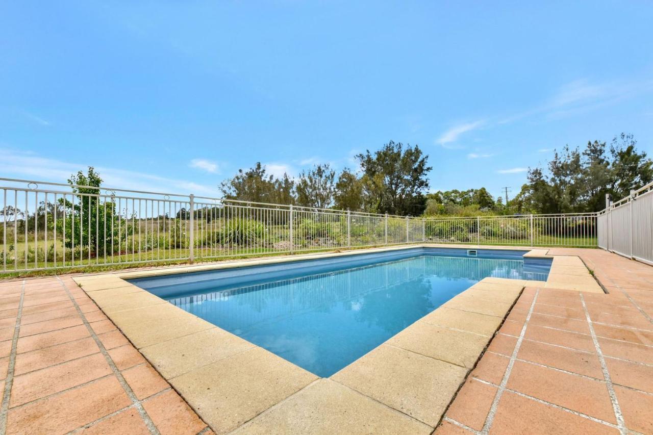 Silver Springs 6Br Luxury Homestead Rothbury Esterno foto