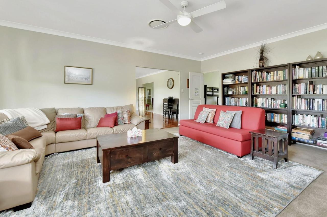 Silver Springs 6Br Luxury Homestead Rothbury Esterno foto