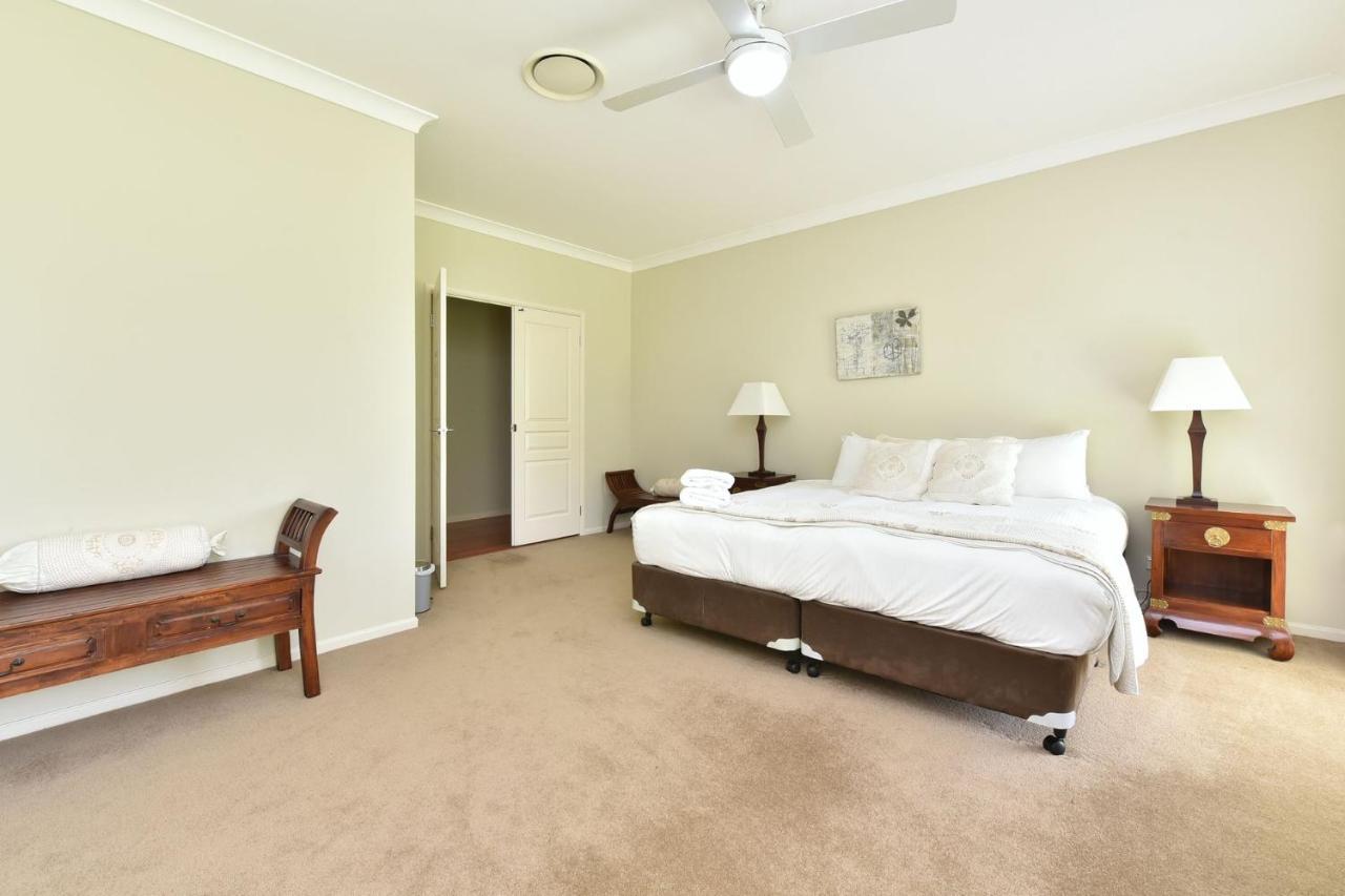 Silver Springs 6Br Luxury Homestead Rothbury Esterno foto