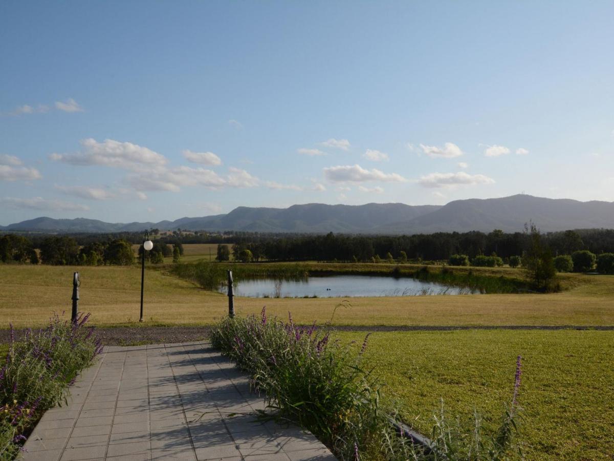 Silver Springs 6Br Luxury Homestead Rothbury Esterno foto
